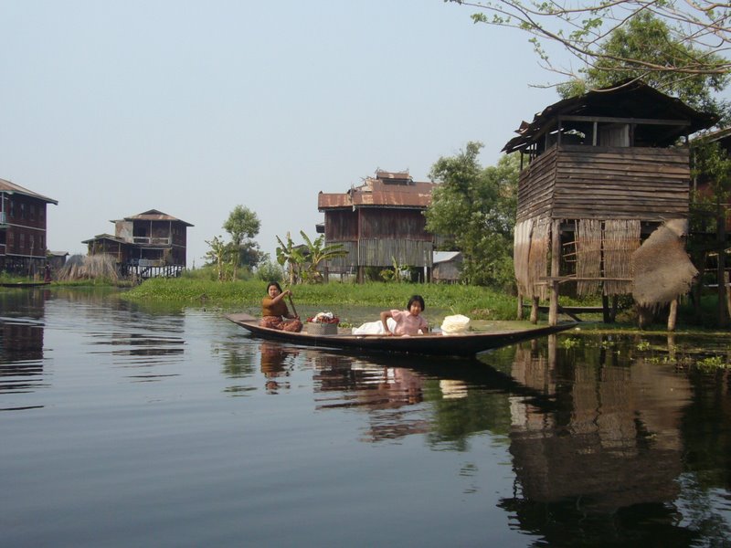 The boat-drivers village